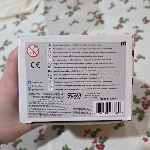 Funko Pop Stranger Things Eleven with Eggos Figure - Picture 4 of 4